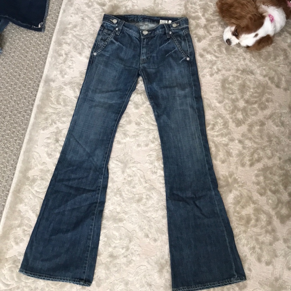 Bcbg max azria jeans size 25 sexy slightly flared